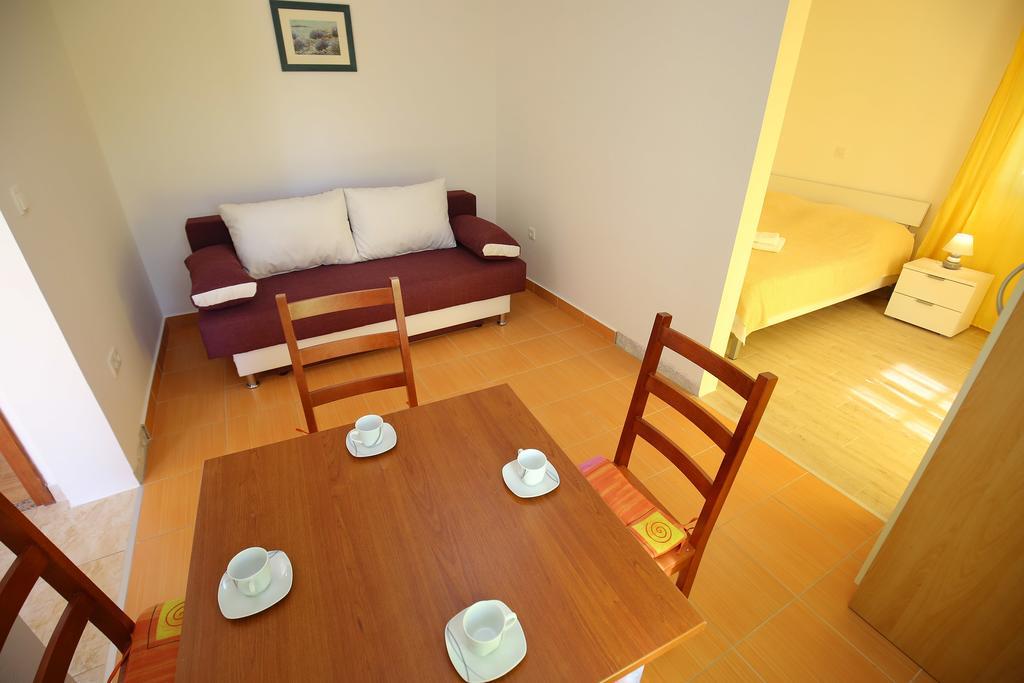 Holiday Home Zemljak Sukošan Esterno foto